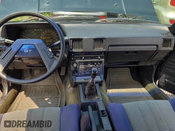 ✅ 1983 Toyota Celica • VIN: JT2RA65CXD4015557 • Лот: 63631765. Опубликован ранее на Copart с пробегом 82 612 миль. Бесплатный доступ к архиву аукционных продаж из США и подробный отчёт об истории автомобиля на DreamBid. Изображение 9.