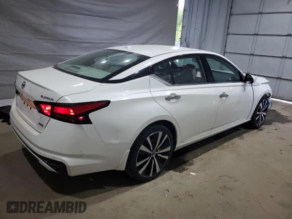 ✅ 2019 Nissan Altima Platinum • VIN: 1N4BL4FW7KN302755 • Lot: 65153775. Wystawiony na Copart z przebiegiem 96 276 mil. Bezpłatny archiwum sprzedaży aukcyjnych z USA i szczegółowy raport historii pojazdu na DreamBid. Zdjęcie 3.