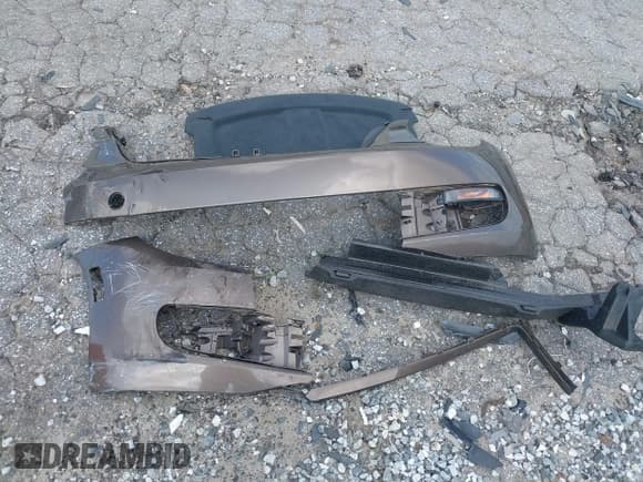 ✅ 2014 Volkswagen Beetle 1.8T • VIN: 3VWJ07AT2EM664064 • Lot: 43036687. Listed on IAAI with 112,000 mi. Free auction sales archive from the USA and detailed vehicle history report at DreamBid. Image 12.