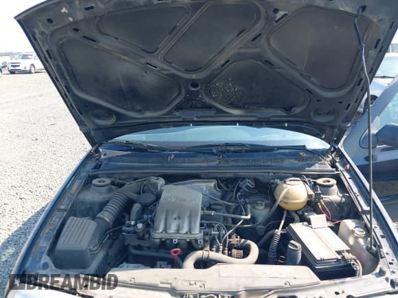 ✅ 1996 Volkswagen Jetta GL • VIN: 3VWRA81H2TM075515 • Lot: 43083884. Wystawiony na IAAI z przebiegiem 175 833 mil. Bezpłatny archiwum sprzedaży aukcyjnych z USA i szczegółowy raport historii pojazdu na DreamBid. Zdjęcie 10.