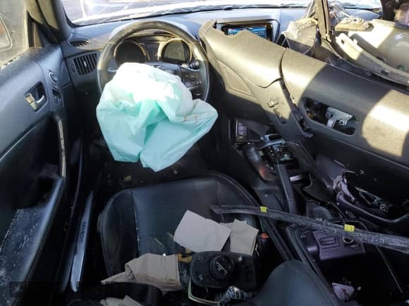 2013 Hyundai Genesis Coupe Track z VIN KMHHU6KJ3DU110955, wystawiony jako Copart lot #87667235 z przebiegiem 134 316 mil mil oraz Szkoda całkowita • Salvage title. Historia ofert i sprzedaży dostępna na DreamBid. Obrazek 8.