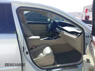 ✅ 2015 Lexus ES 330 • VIN: JTHBK1GGXF2163472 • Лот: 42564826. Опубликован ранее на IAAI с пробегом 95 487 миль. Бесплатный доступ к архиву аукционных продаж из США и подробный отчёт об истории автомобиля на DreamBid. Изображение 5.