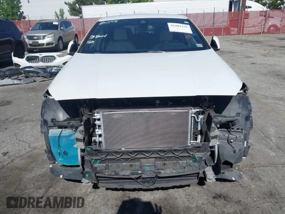 ✅ 2021 BMW 2 Series 228i • VIN: WBA53AK07M7H90359 • Lot: 42481336. Wystawiony na IAAI z przebiegiem 53 852 mil. Bezpłatny archiwum sprzedaży aukcyjnych z USA i szczegółowy raport historii pojazdu na DreamBid. Zdjęcie 6.