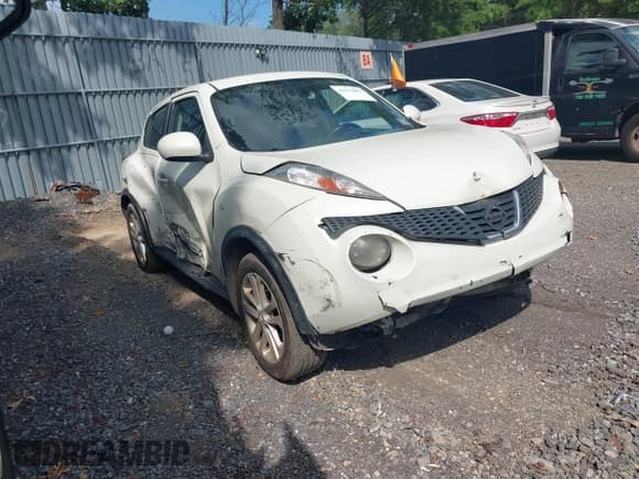 ✅ 2012 Nissan Juke SL • VIN: JN8AF5MV9CT110784 • Lot: 42674812. Wystawiony na IAAI z przebiegiem 35 561 mil. Bezpłatny archiwum sprzedaży aukcyjnych z USA i szczegółowy raport historii pojazdu na DreamBid. Zdjęcie 1.