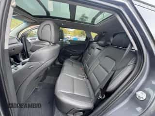 2018 Hyundai Tucson Limited z VIN KM8J3CA28JU759238, wystawiony jako Copart lot #90866375 z przebiegiem 144 901 mil mil oraz Czysty tytuł • Clean title. Historia ofert i sprzedaży dostępna na DreamBid. Obrazek 6.