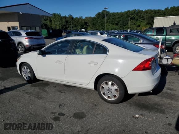 ✅ 2012 Volvo S60 T6 • VIN: YV1902FH4C2028046 • Лот: 69566345. Опубликован ранее на Copart с пробегом 165 328 миль. Бесплатный доступ к архиву аукционных продаж из США и подробный отчёт об истории автомобиля на DreamBid. Изображение 2.