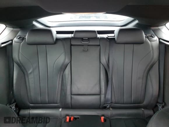 ✅ 2016 BMW X6 xDrive50i • VIN: 5UXKU6C50G0R34384 • Lot: 67558765. Wystawiony na Copart z przebiegiem 114 470 mil. Bezpłatny archiwum sprzedaży aukcyjnych z USA i szczegółowy raport historii pojazdu na DreamBid. Zdjęcie 10.