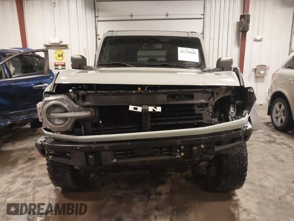 ✅ 2021 Ford Bronco • VIN: 1FMEE5DP0MLA64549 • Lot: 41719646. Listed on IAAI with 33,089 mi. Free auction sales archive from the USA and detailed vehicle history report at DreamBid. Image 12.