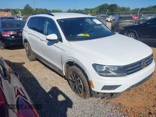 ✅ 2021 Volkswagen Tiguan SE • VIN: 3VV2B7AX9MM092432 • Лот: 43106940. Опубликован ранее на IAAI с пробегом 72 743 миль. Бесплатный доступ к архиву аукционных продаж из США и подробный отчёт об истории автомобиля на DreamBid. Изображение 1.