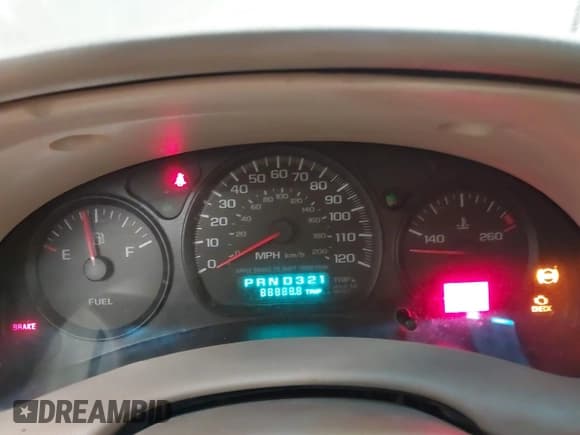 ✅ 2003 Chevrolet Impala • VIN: 2G1WF52E739332311 • Lot: 43818883. Wystawiony na IAAI z przebiegiem 181 657 mil. Bezpłatny archiwum sprzedaży aukcyjnych z USA i szczegółowy raport historii pojazdu na DreamBid. Zdjęcie 7.