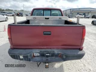 ✅ 1998 Isuzu Hombre S • VIN: 1GGCS1446W8653936 • Lot: 45572055. Wystawiony na Copart z przebiegiem 168 005 mil. Bezpłatny archiwum sprzedaży aukcyjnych z USA i szczegółowy raport historii pojazdu na DreamBid. Zdjęcie 6.