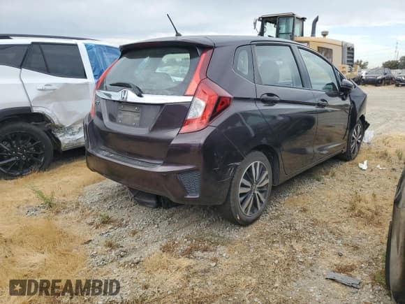 ✅ 2017 Honda Fit EX • VIN: 3HGGK5G77HM705753 • Lot: 83847175. Listed on Copart with 85,607 mi. Free auction sales archive from the USA and detailed vehicle history report at DreamBid. Image 3.