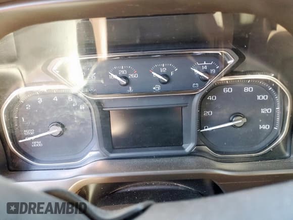 ✅ 2020 GMC Sierra 1500 SLT • VIN: 3GTU9DED2LG396006 • Лот: 81943985. Опубликован ранее на Copart с пробегом Не указан. Бесплатный доступ к архиву аукционных продаж из США и подробный отчёт об истории автомобиля на DreamBid. Изображение 9.