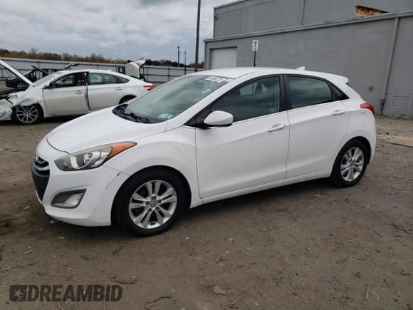 ✅ 2013 Hyundai Elantra • VIN: KMHD35LE2DU153650 • Лот: 85396225. Опубликован ранее на Copart с пробегом 166 571 миль. Бесплатный доступ к архиву аукционных продаж из США и подробный отчёт об истории автомобиля на DreamBid. Изображение 1.