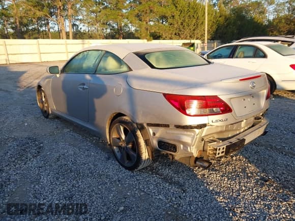 ✅ 2010 Lexus IS 350 C • VIN: JTHFE2C25A2501216 • Lot: 43873225. Listed on IAAI with 130,205 mi. Free auction sales archive from the USA and detailed vehicle history report at DreamBid. Image 3.