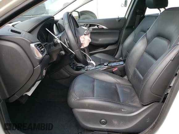 ✅ 2017 Infiniti QX30 Premium • VIN: SJKCH5CR9HA038939 • Lot: 59162415. Wystawiony na Copart z przebiegiem 75 925 mil. Bezpłatny archiwum sprzedaży aukcyjnych z USA i szczegółowy raport historii pojazdu na DreamBid. Zdjęcie 7.