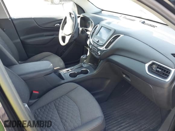 ✅ 2020 Chevrolet Equinox LT • VIN: 3GNAXKEVXLS536300 • Lot: 43320018. Wystawiony na IAAI z przebiegiem 70 298 mil. Bezpłatny archiwum sprzedaży aukcyjnych z USA i szczegółowy raport historii pojazdu na DreamBid. Zdjęcie 5.