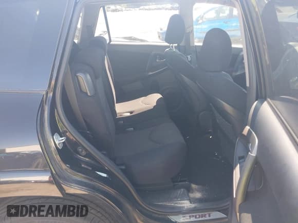 ✅ 2009 Toyota RAV4 Sport • VIN: JTMBK32V595082191 • Lot: 42539017. Listed on IAAI with 234,398 mi. Free auction sales archive from the USA and detailed vehicle history report at DreamBid. Image 8.