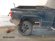 ✅ 2006 Chevrolet Silverado 2500HD LT1 • VIN: 1GCHK23D66F177200 • Lot: 40502053. Listed on IAAI with 103,207 mi. Free auction sales archive from the USA and detailed vehicle history report at DreamBid. Image 6.