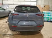 ✅ 2025 Mazda CX-30 S Preferred • VIN: 3MVDMBCM1SM790889 • Lot: 95720325. Wystawiony na Copart z przebiegiem 22 635 mil. Bezpłatny archiwum sprzedaży aukcyjnych z USA i szczegółowy raport historii pojazdu na DreamBid. Zdjęcie 6.