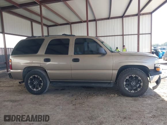 ✅ 2002 Chevrolet Tahoe LT • VIN: 1GNEK13Z52R161224 • Lot: 43301166. Listed on IAAI with 275,201 mi. Free auction sales archive from the USA and detailed vehicle history report at DreamBid. Image 14.