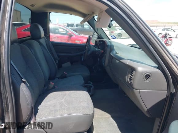 ✅ 2005 Chevrolet Silverado 1500 Work Truck • VIN: 1GCEC14X55Z109373 • Лот: 42303706. Опубликован ранее на IAAI с пробегом 242 390 миль. Бесплатный доступ к архиву аукционных продаж из США и подробный отчёт об истории автомобиля на DreamBid. Изображение 5.