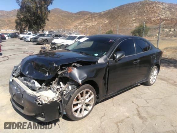 ✅ 2011 Lexus IS 250 • VIN: JTHCF5C21B2035125 • Lot: 30953232. Listed on IAAI with 169,997 mi. Free auction sales archive from the USA and detailed vehicle history report at DreamBid. Image 2.