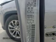 ✅ 2019 Jeep Cherokee Latitude Plus • VIN: 1C4PJLLB0KD358494 • Lot: 56356625. Wystawiony na Copart z przebiegiem 96 242 mil. Bezpłatny archiwum sprzedaży aukcyjnych z USA i szczegółowy raport historii pojazdu na DreamBid. Zdjęcie 13.