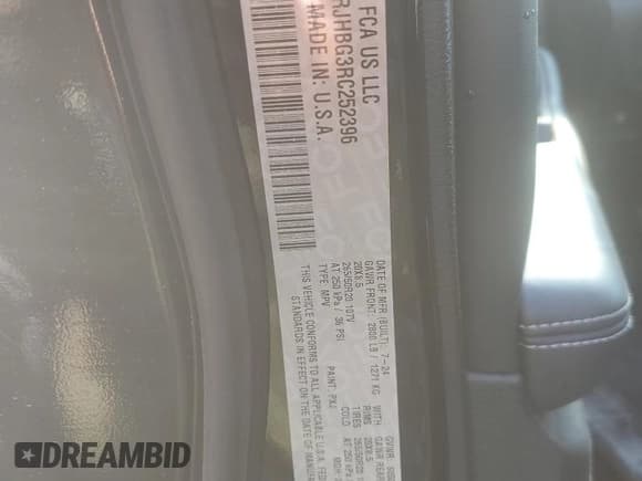 ✅ 2019 Jeep Cherokee Latitude • VIN: 1C4PJLCB7KD172368 • Lot: 80292465. Wystawiony na Copart z przebiegiem 148 126 mil. Bezpłatny archiwum sprzedaży aukcyjnych z USA i szczegółowy raport historii pojazdu na DreamBid. Zdjęcie 13.