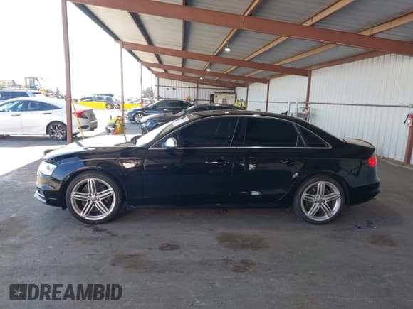 ✅ 2014 Audi S4 Premium Plus • VIN: WAUBGAFLXEA032061 • Лот: 42338715. Опубликован ранее на IAAI с пробегом 87 556 миль. Бесплатный доступ к архиву аукционных продаж из США и подробный отчёт об истории автомобиля на DreamBid. Изображение 15.