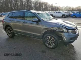 ✅ 2021 Volkswagen Tiguan S • VIN: 3VV0B7AX3MM007575 • Lot: 94496965. Wystawiony na Copart z przebiegiem Nie podano. Bezpłatny archiwum sprzedaży aukcyjnych z USA i szczegółowy raport historii pojazdu na DreamBid. Zdjęcie 4.