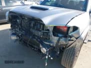 ✅ 2020 Toyota Tacoma SR5 • VIN: 3TMAZ5CN8LM126770 • Lot: 41644091. Listed on IAAI with 49,299 mi. Free auction sales archive from the USA and detailed vehicle history report at DreamBid. Image 6.