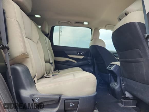 ✅ 2020 Subaru Ascent Premium • VIN: 4S4WMACD1L3437250 • Lot: 63868905. Listed on Copart with 69,631 mi. Free auction sales archive from the USA and detailed vehicle history report at DreamBid. Image 11.