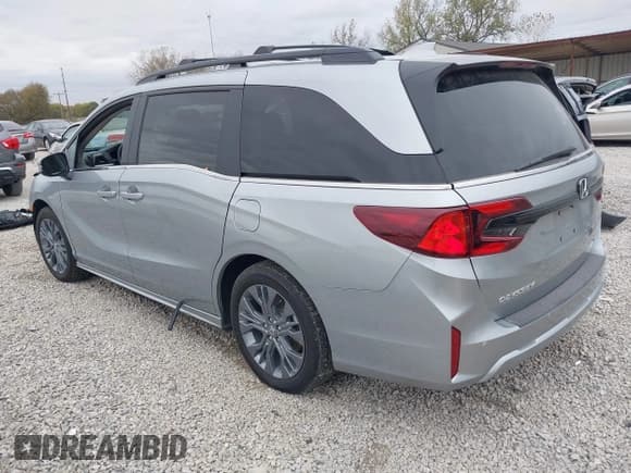 ✅ 2025 Honda Odyssey Touring • VIN: 5FNRL6H89SB011692 • Lot: 43515660. Listed on IAAI with 14,676 mi. Free auction sales archive from the USA and detailed vehicle history report at DreamBid. Image 3.