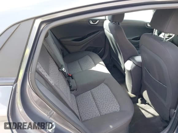 ✅ 2019 Hyundai Ioniq Blue • VIN: KMHC65LC5KU180033 • Lot: 41320893. Wystawiony na IAAI z przebiegiem 71 985 mil. Bezpłatny archiwum sprzedaży aukcyjnych z USA i szczegółowy raport historii pojazdu na DreamBid. Zdjęcie 8.