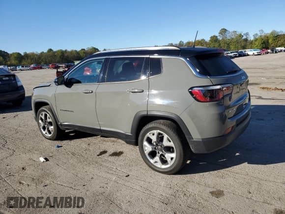 ✅ 2022 Jeep Compass Limited • VIN: 3C4NJDCB3NT105262 • Lot: 82338745. Wystawiony na Copart z przebiegiem 32 577 mil. Bezpłatny archiwum sprzedaży aukcyjnych z USA i szczegółowy raport historii pojazdu na DreamBid. Zdjęcie 2.