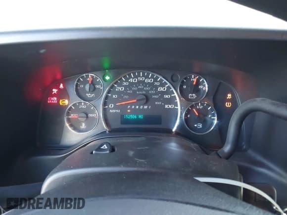 ✅ 2018 Chevrolet Express Cargo • VIN: 1GCWGAFP0J1287769 • Lot: 42814645. Wystawiony na IAAI z przebiegiem 152 506 mil. Bezpłatny archiwum sprzedaży aukcyjnych z USA i szczegółowy raport historii pojazdu na DreamBid. Zdjęcie 7.