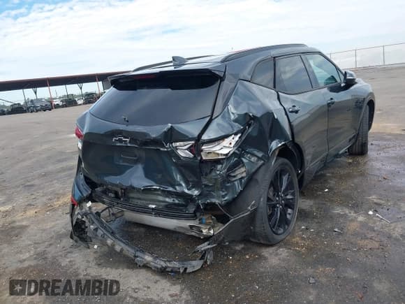 ✅ 2019 Chevrolet Blazer RS • VIN: 3GNKBERS2KS697887 • Lot: 43464234. Listed on IAAI with 131,523 mi. Free auction sales archive from the USA and detailed vehicle history report at DreamBid. Image 6.