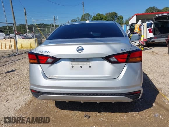 ✅ 2021 Nissan Altima SV • VIN: 1N4BL4DV7MN334540 • Lot: 43284961. Listed on IAAI with 94,483 mi. Free auction sales archive from the USA and detailed vehicle history report at DreamBid. Image 17.