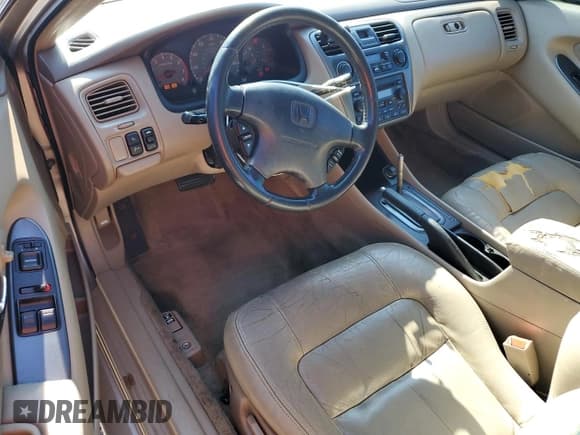 ✅ 2001 Honda Accord EX • VIN: 1HGCG22551A002952 • Lot: 70526295. Listed on Copart with 265,416 mi. Free auction sales archive from the USA and detailed vehicle history report at DreamBid. Image 8.