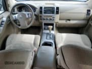 ✅ 2007 Nissan Pathfinder S • VIN: 5N1AR18W67C648925 • Lot: 84715565. Wystawiony na Copart z przebiegiem 216 331 mil. Bezpłatny archiwum sprzedaży aukcyjnych z USA i szczegółowy raport historii pojazdu na DreamBid. Zdjęcie 8.