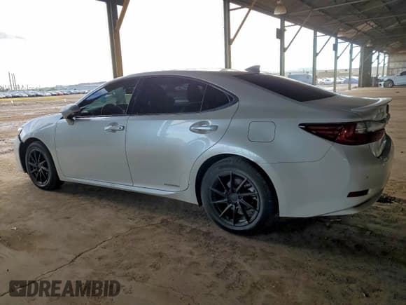 ✅ 2016 Lexus ES 300h • VIN: JTHBW1GG2G2105720 • Lot: 92766785. Listed on Copart with 109,308 mi. Free auction sales archive from the USA and detailed vehicle history report at DreamBid. Image 2.