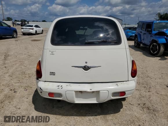 ✅ 2003 Chrysler PT Cruiser Touring • VIN: 3C4FY58B03T631909 • Lot: 68626925. Wystawiony na Copart z przebiegiem 231 513 mil. Bezpłatny archiwum sprzedaży aukcyjnych z USA i szczegółowy raport historii pojazdu na DreamBid. Zdjęcie 6.