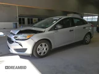 ✅ 2015 Ford Focus S • VIN: 1FADP3E29FL372944 • Lot: 89728955. Listed on Copart with 92,218 mi. Free auction sales archive from the USA and detailed vehicle history report at DreamBid. Image 1.