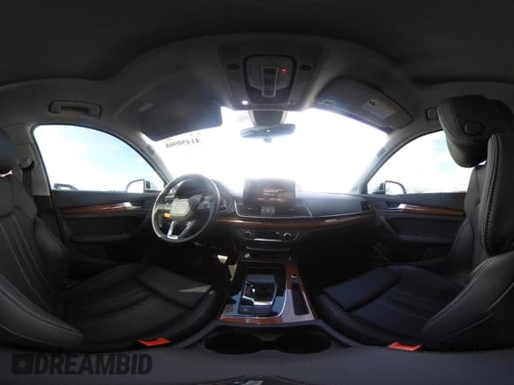 ✅ 2024 Audi Q5 S line Premium Plus • VIN: WA1E2AFY0R2070483 • Lot: 41450908. Wystawiony na IAAI z przebiegiem 12 881 mil. Bezpłatny archiwum sprzedaży aukcyjnych z USA i szczegółowy raport historii pojazdu na DreamBid. Zdjęcie 19.