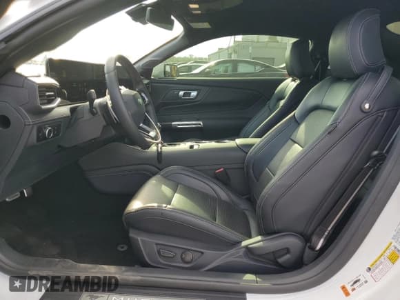 ✅ 2024 Ford Mustang GT • VIN: 1FA6P8CF1R5428380 • Лот: 71914685. Опубликован ранее на Copart с пробегом 4 319 миль. Бесплатный доступ к архиву аукционных продаж из США и подробный отчёт об истории автомобиля на DreamBid. Изображение 7.