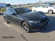 ✅ 2020 BMW 3 Series 330i xDrive • VIN: 3MW5R7J0XL8B45718 • Lot: 43351670. Wystawiony na IAAI z przebiegiem 89 335 mil. Bezpłatny archiwum sprzedaży aukcyjnych z USA i szczegółowy raport historii pojazdu na DreamBid. Zdjęcie 1.