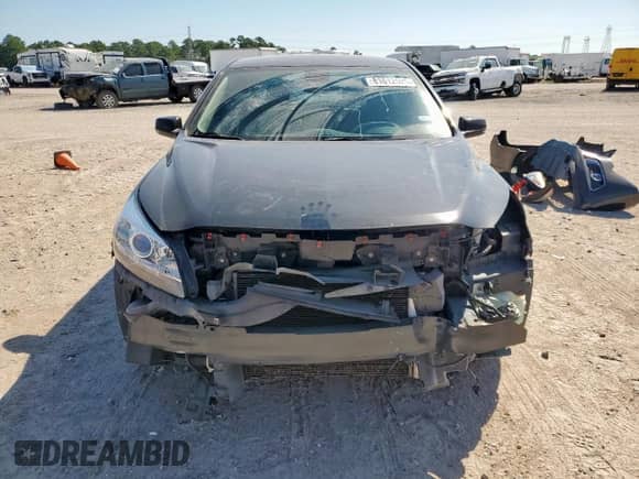 2015 Chevrolet Malibu LT z VIN 1G11D5SL2FF188497, wystawiony jako Copart lot #81612525 z przebiegiem 162 637 mil mil oraz Szkoda całkowita • Salvage title. Historia ofert i sprzedaży dostępna na DreamBid. Obrazek 5.