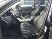 ✅ 2015 Land Rover Range Rover Evoque Pure Plus • VIN: SALVP2BGXFH015826 • Lot: 70980735. Wystawiony na Copart z przebiegiem 107 299 mil. Bezpłatny archiwum sprzedaży aukcyjnych z USA i szczegółowy raport historii pojazdu na DreamBid. Zdjęcie 7.