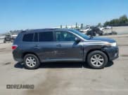 ✅ 2011 Toyota Highlander • VIN: 5TDBK3EH1BS084705 • Lot: 43067378. Listed on IAAI with 184,418 mi. Free auction sales archive from the USA and detailed vehicle history report at DreamBid. Image 13.